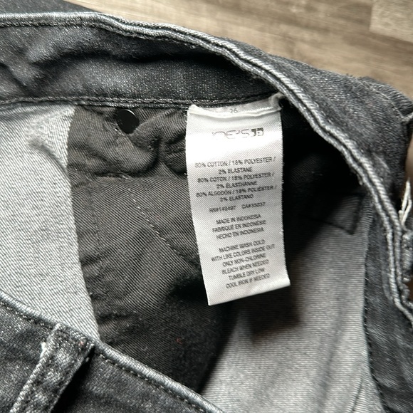 Joe’s Jeans Ankle Jeans - 26 - Picture 7 of 7